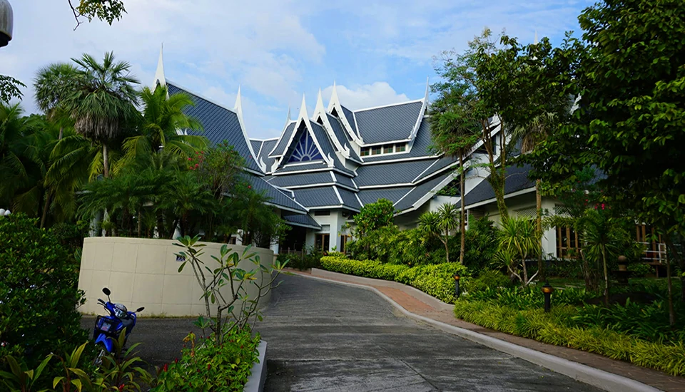 هتل چادا تای ویلیج